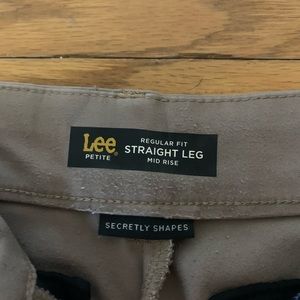 Woman’s Khaki pants